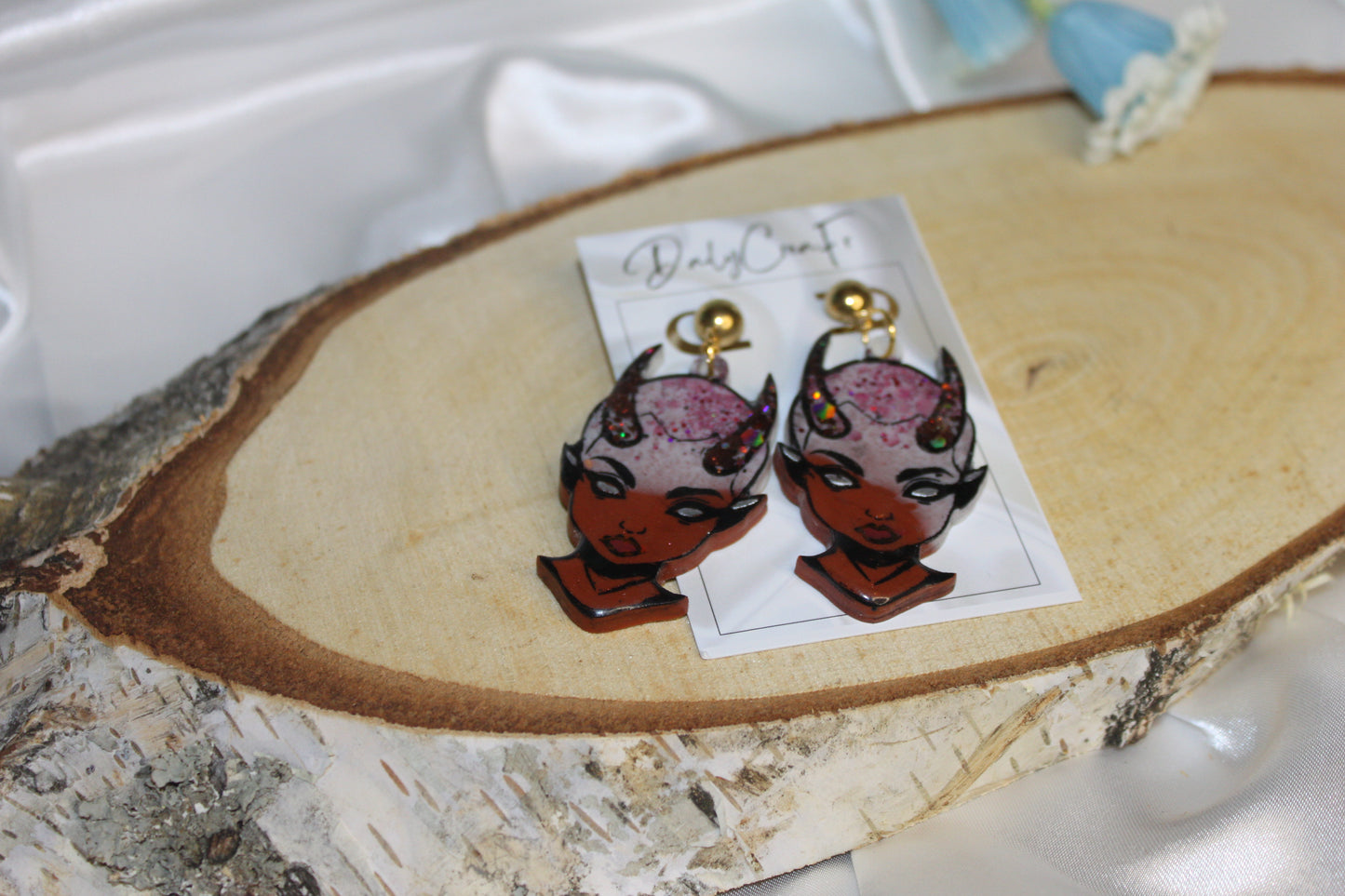 Diablesse rouge / boucles d'oreilles