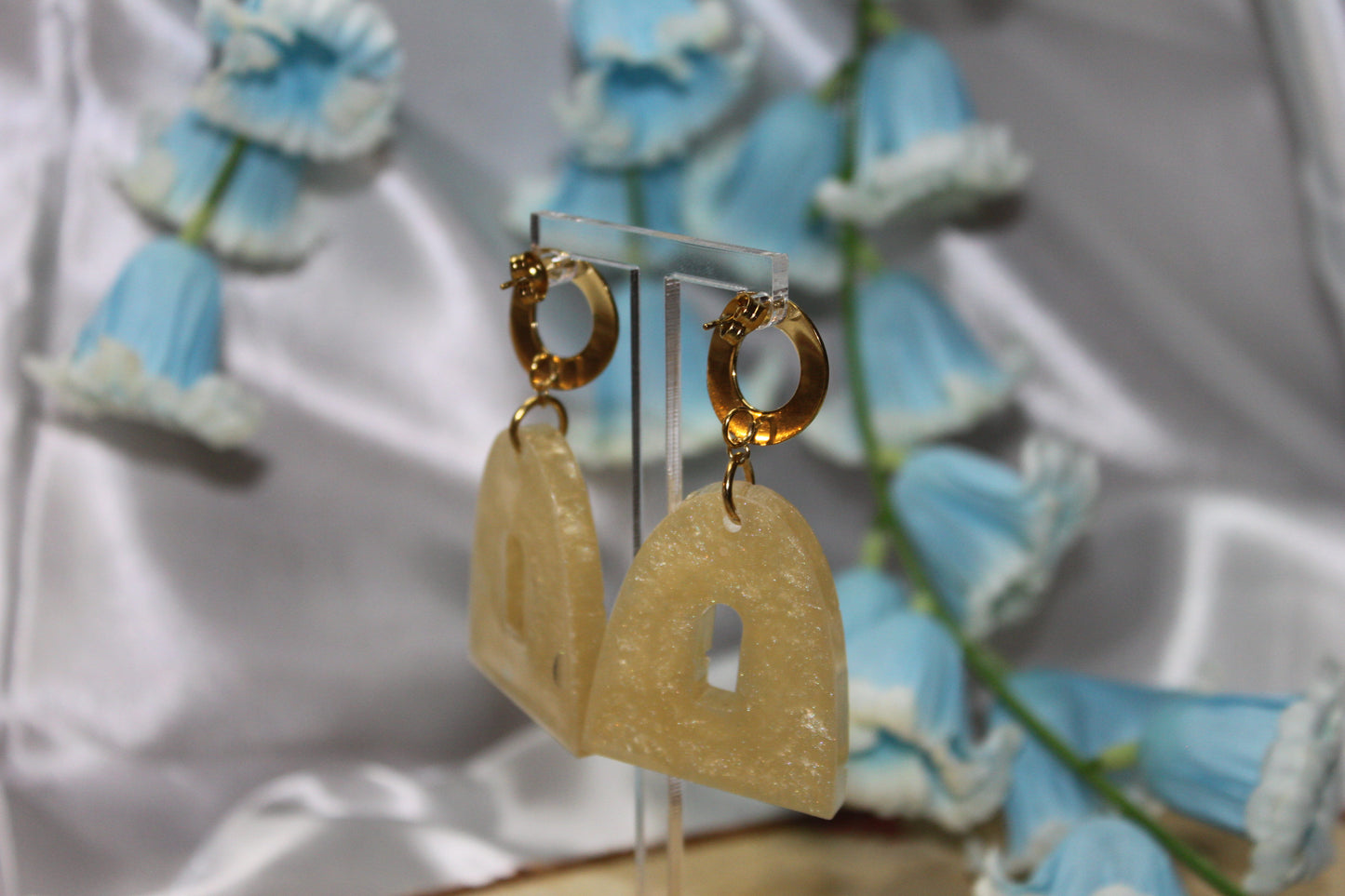Pastel Yellow rétro / boucles d'oreilles