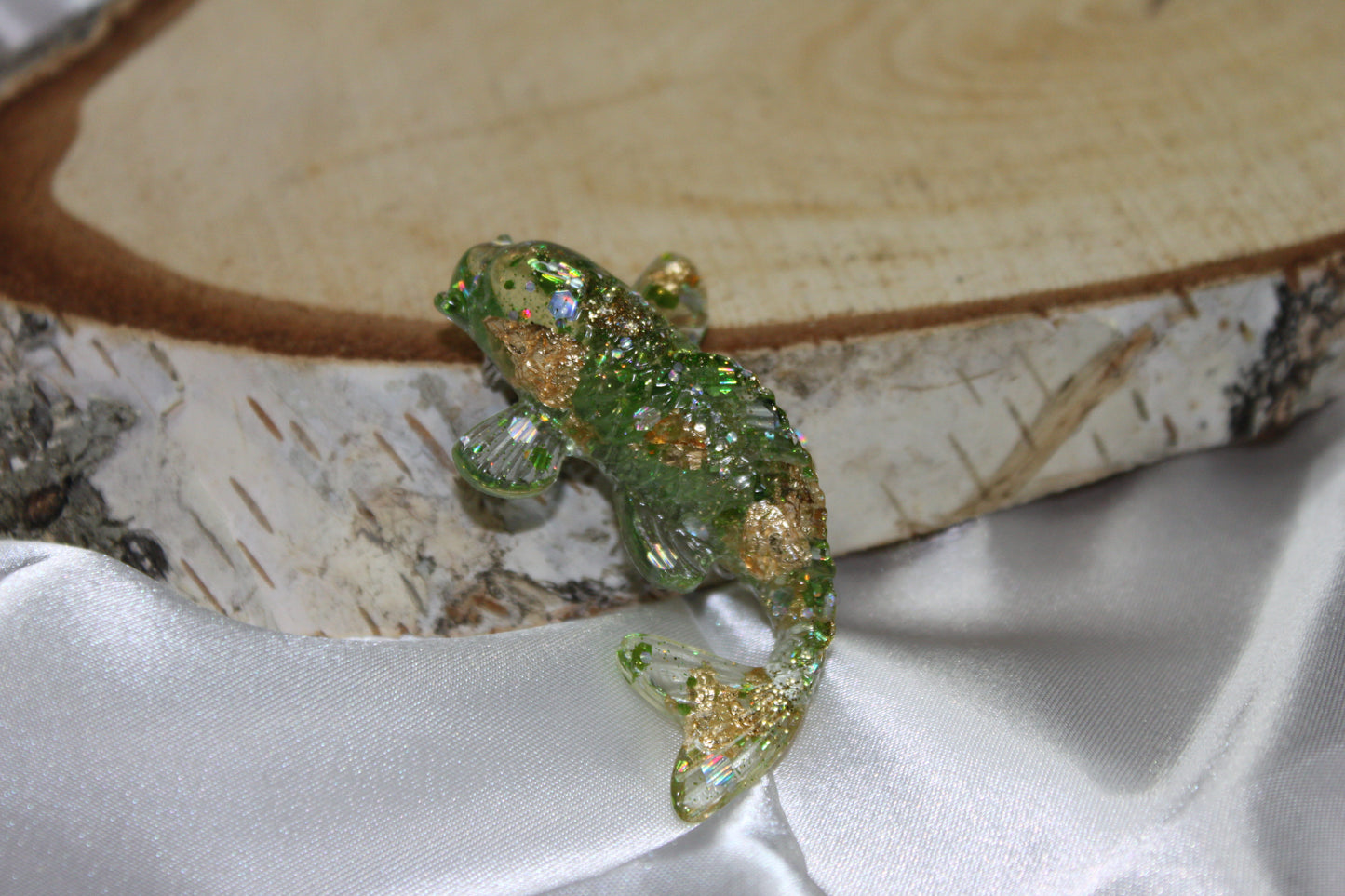 Carpe Koi verte gold / broche
