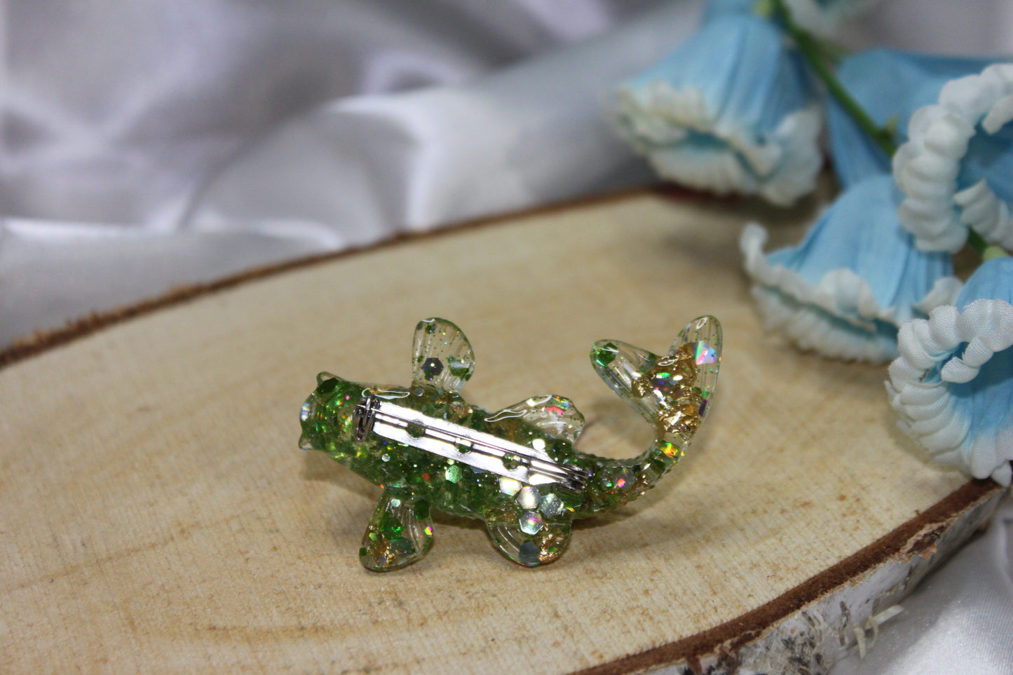 Carpe Koi verte gold / broche